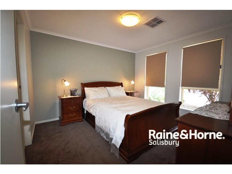 15B Gumbrae Avenue, Salisbury Downs SA 5108