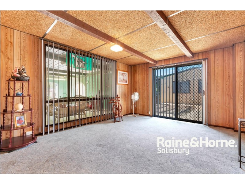 12 Helena Avenue, Parafield Gardens SA 5107