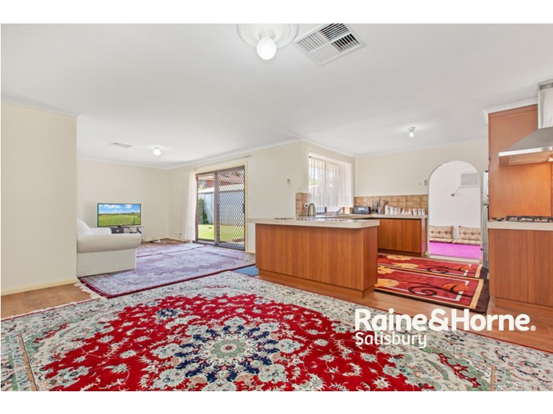 31 Carson Street, Parafield Gardens SA 5107