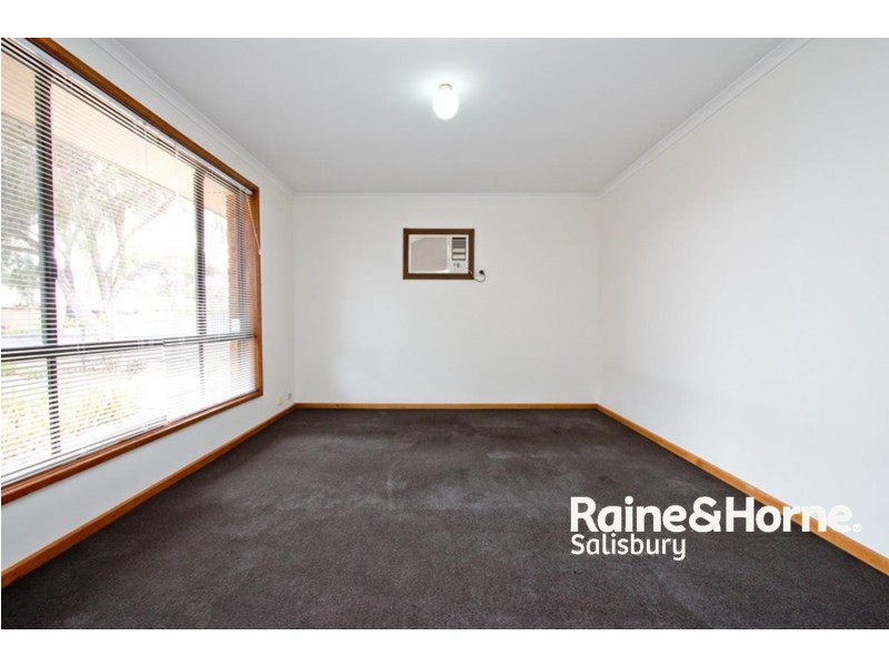 27 Hopner Avenue, Burton SA 5110