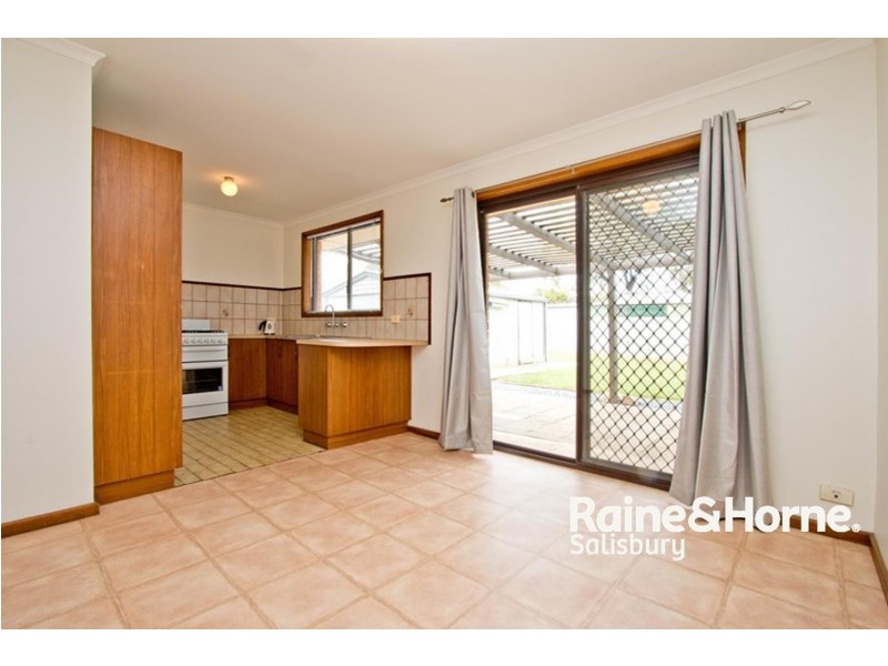 27 Hopner Avenue, Burton SA 5110