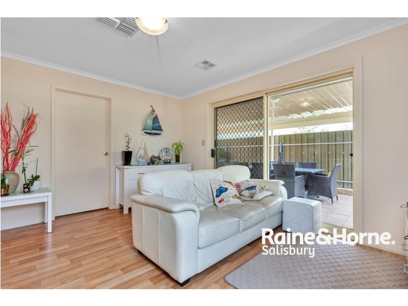 15 Pacific Boulevard, Hillbank SA 5112