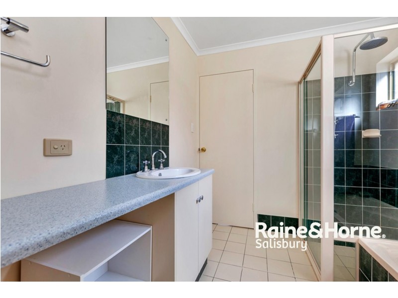 15 Pacific Boulevard, Hillbank SA 5112