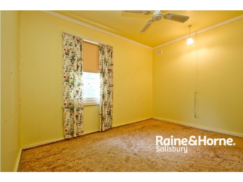 21 Halsey Road, Elizabeth East SA 5112