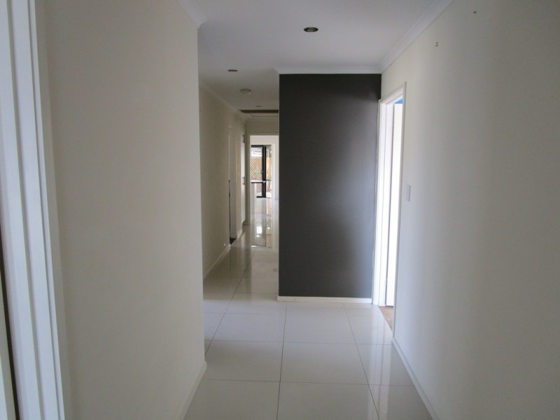 1 Pintillo Court, Burton SA 5110