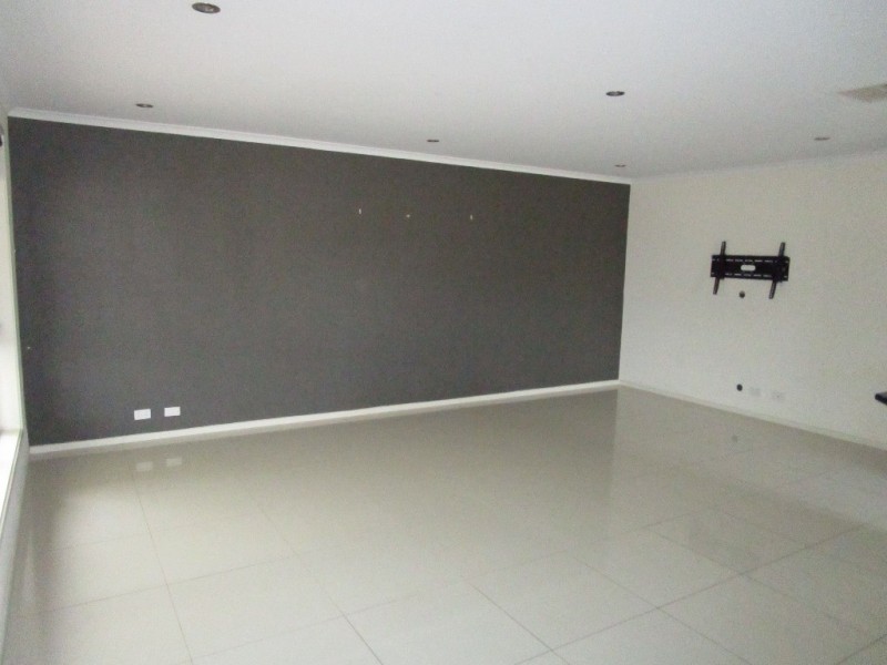 1 Pintillo Court, Burton SA 5110