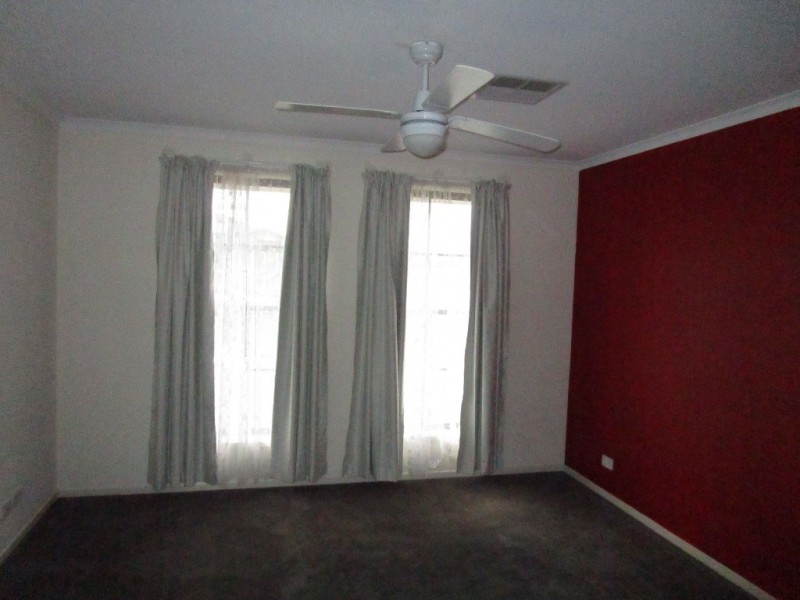 1 Pintillo Court, Burton SA 5110