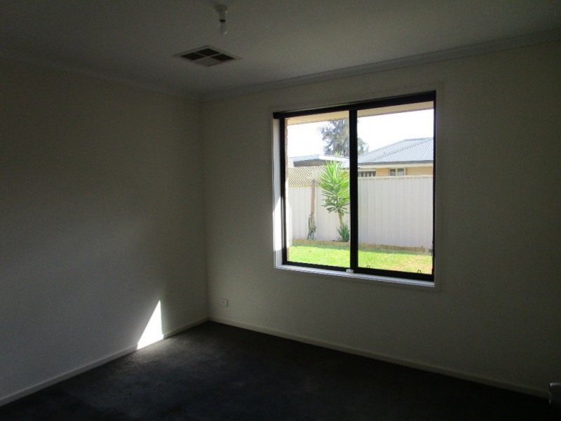 1 Pintillo Court, Burton SA 5110