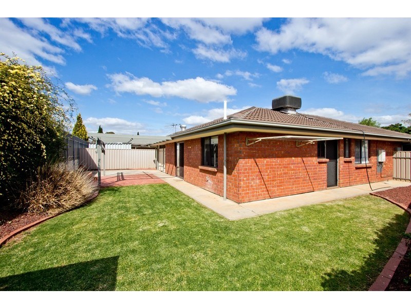 34 STERLING COURT, Smithfield Plains SA 5114