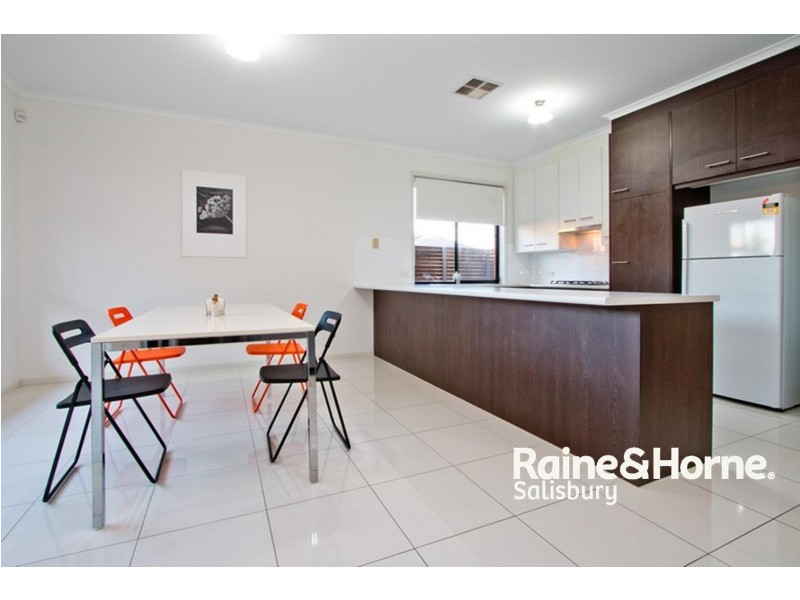 14 MacMillan Avenue, Mawson Lakes SA 5095