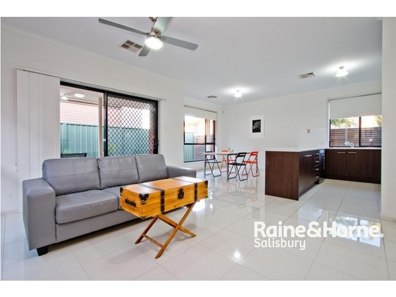 14 MacMillan Avenue, Mawson Lakes SA 5095