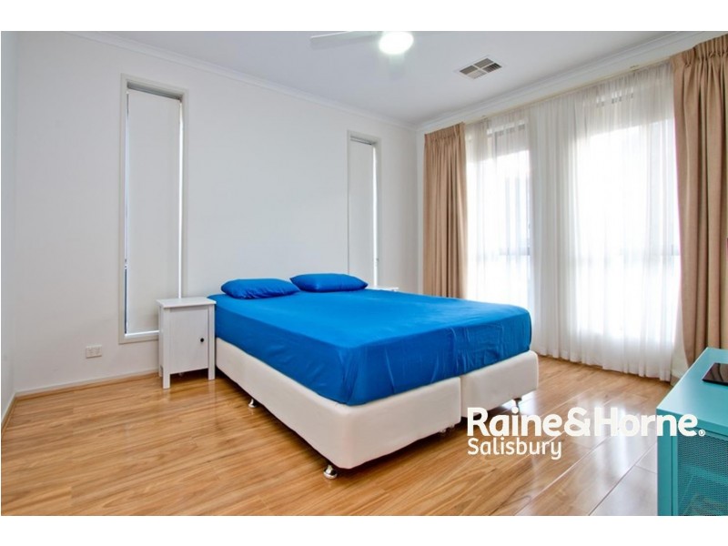 14 MacMillan Avenue, Mawson Lakes SA 5095