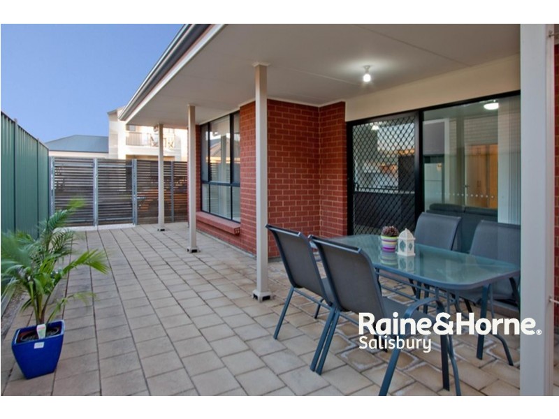 14 MacMillan Avenue, Mawson Lakes SA 5095