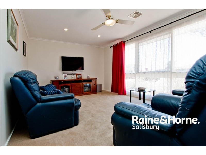 15 Elliott Avenue, Gulfview Heights SA 5096