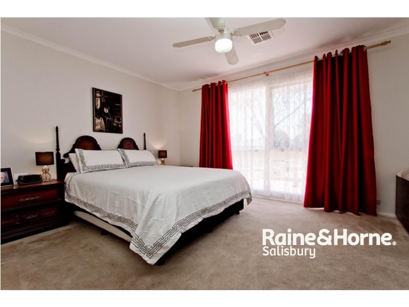 15 Elliott Avenue, Gulfview Heights SA 5096