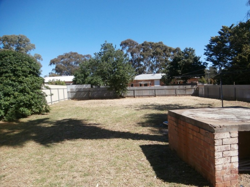 24 Midlow Road, Elizabeth Downs SA 5113