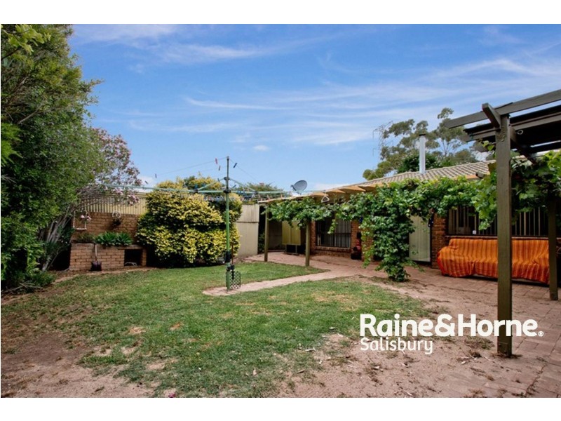 7 Alabar Crescent, Globe Derby Park SA 5110