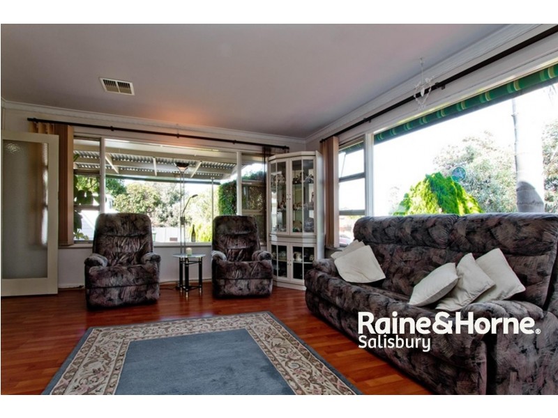 32 Balkara Road, Para Hills West SA 5096