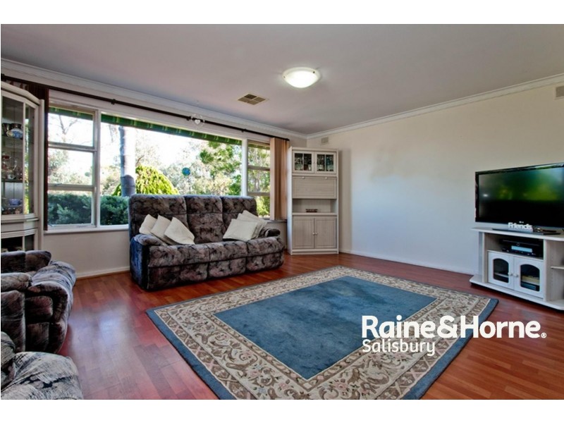 32 Balkara Road, Para Hills West SA 5096