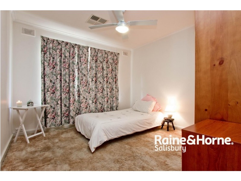 32 Balkara Road, Para Hills West SA 5096