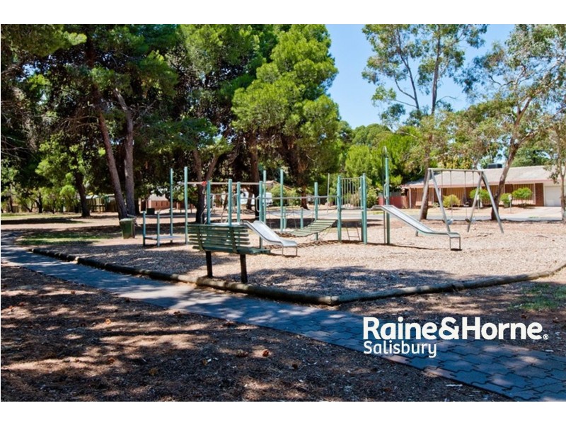 3 Rogers Crescent, Paralowie SA 5108