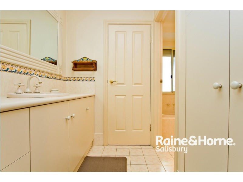 11 Angle Vale Road, Angle Vale SA 5117