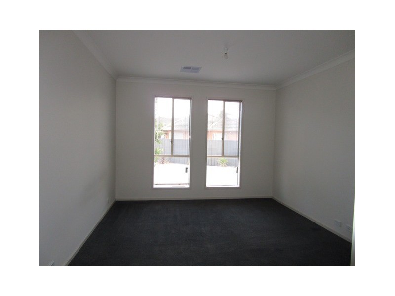 2/5 Friar Court, Salisbury East SA 5109