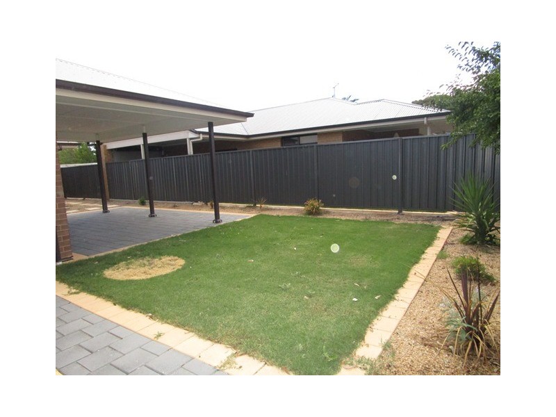 2/5 Friar Court, Salisbury East SA 5109