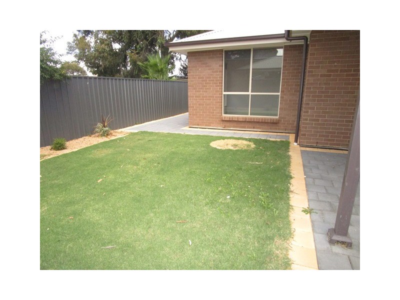 2/5 Friar Court, Salisbury East SA 5109