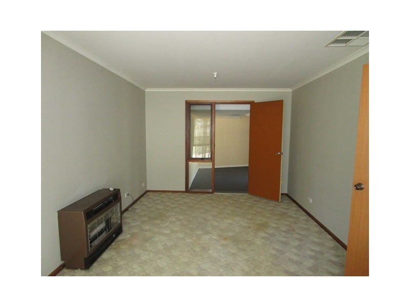 11 Narvik Court, Salisbury Downs SA 5108