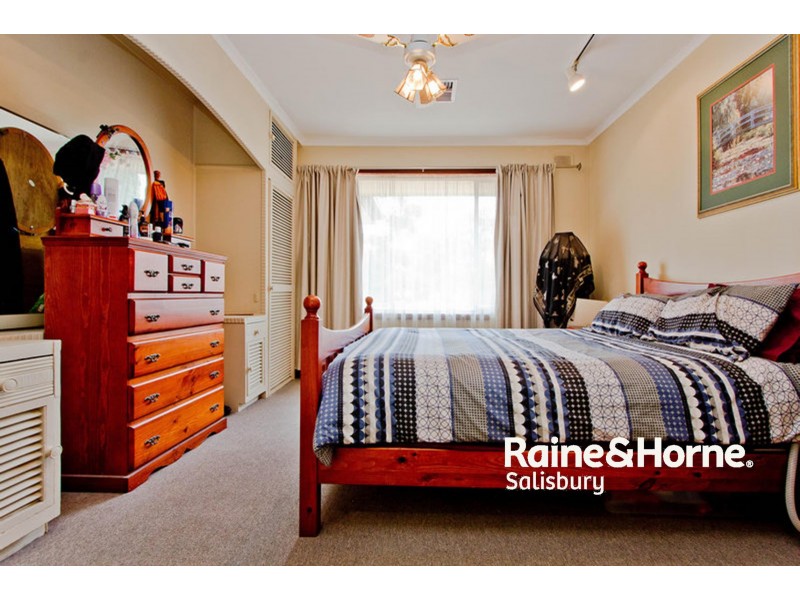 12 Liverpool Crescent, Salisbury East SA 5109
