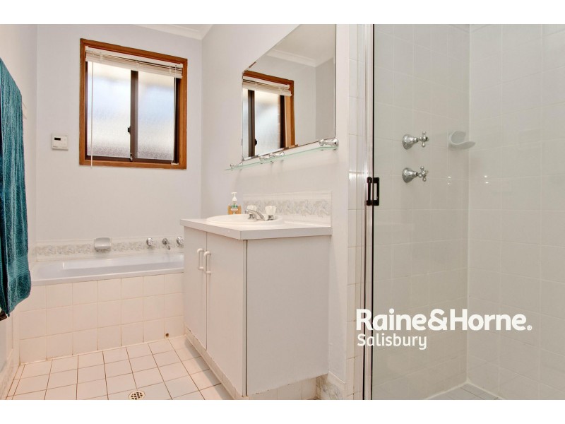 38 Leicester Grove, Andrews Farm SA 5114