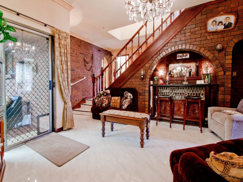 10 Granada Avenue, Gulfview Heights SA 5096