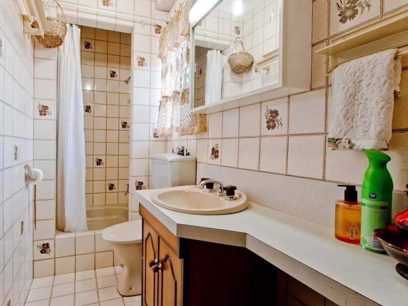 10 Granada Avenue, Gulfview Heights SA 5096