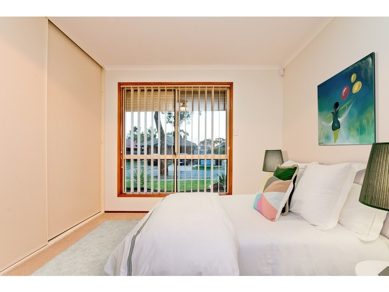 15 Crown Crescent, Paralowie SA 5108