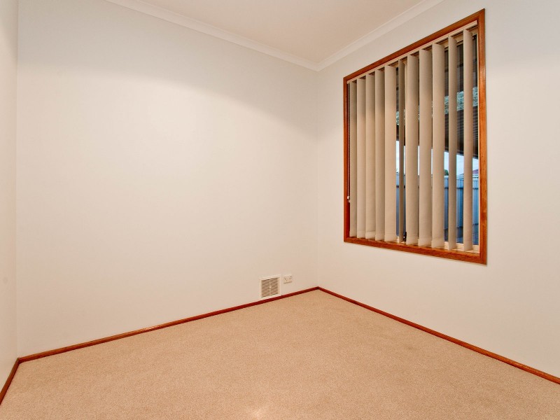 15 Crown Crescent, Paralowie SA 5108