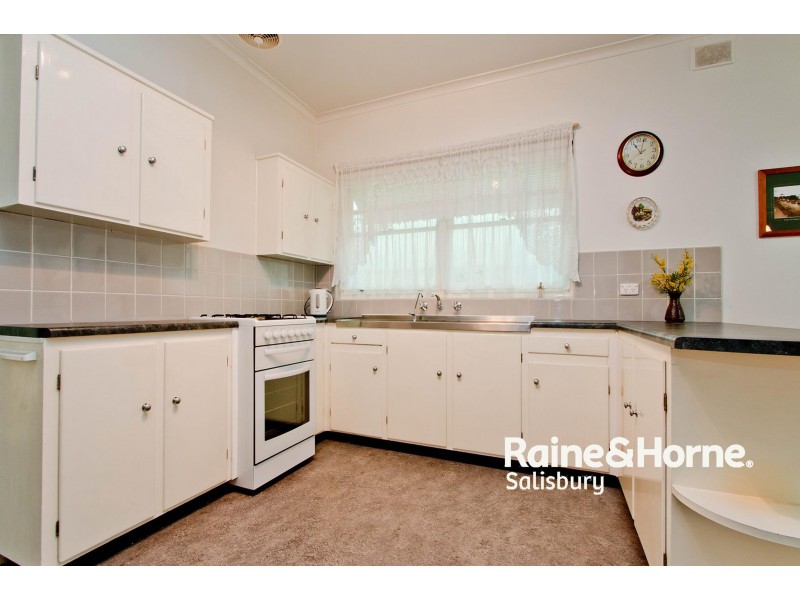 72 Goodall Crescent, Salisbury SA 5108