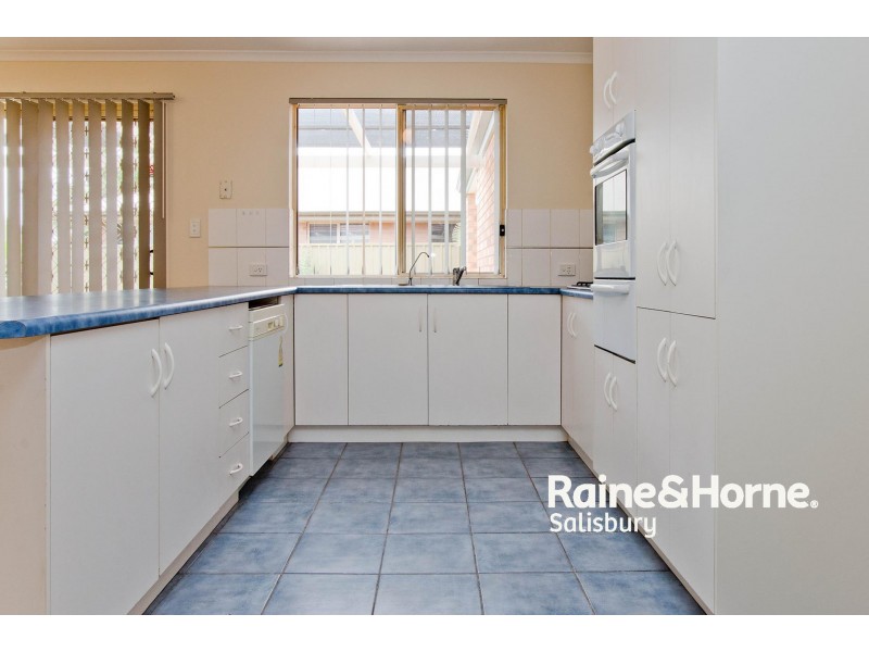 13 Lafitte Way, Andrews Farm SA 5114