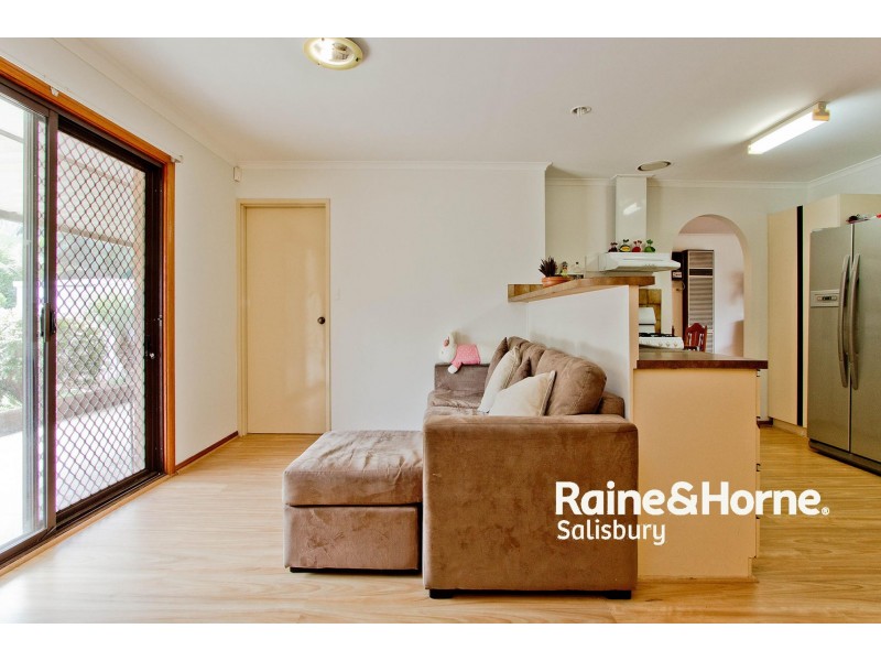 25 Browning Crescent, Parafield Gardens SA 5107