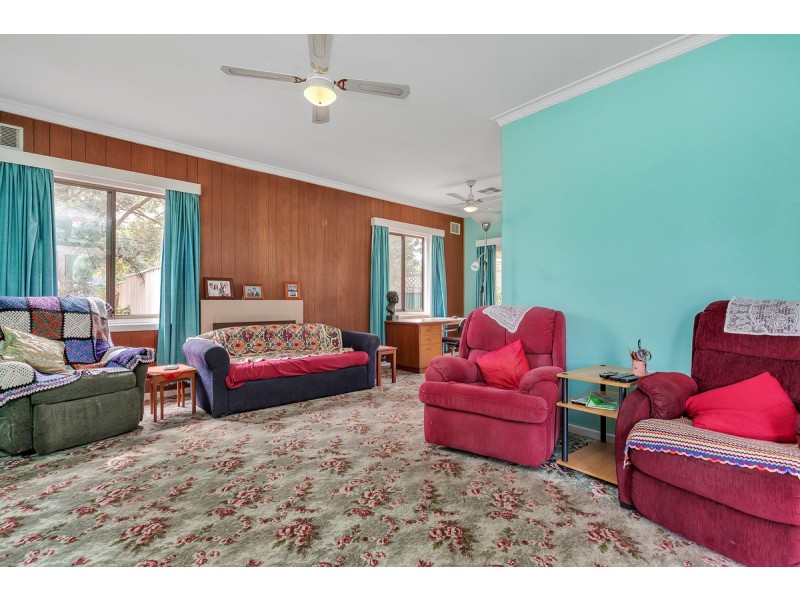 24 Hamblynn Road, Elizabeth Downs SA 5113