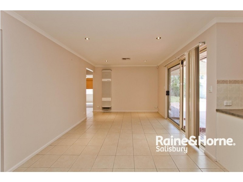 16 Claxton Way, Burton SA 5110