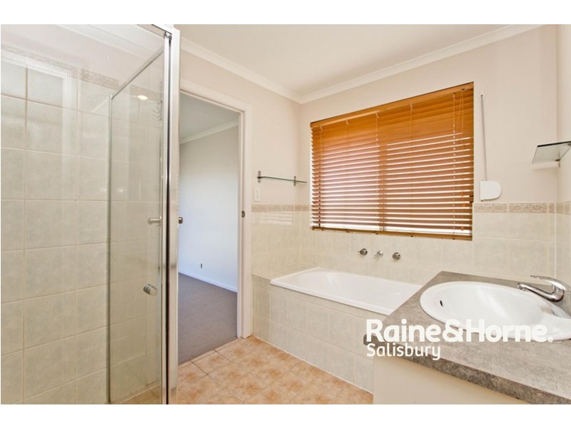 16 Claxton Way, Burton SA 5110