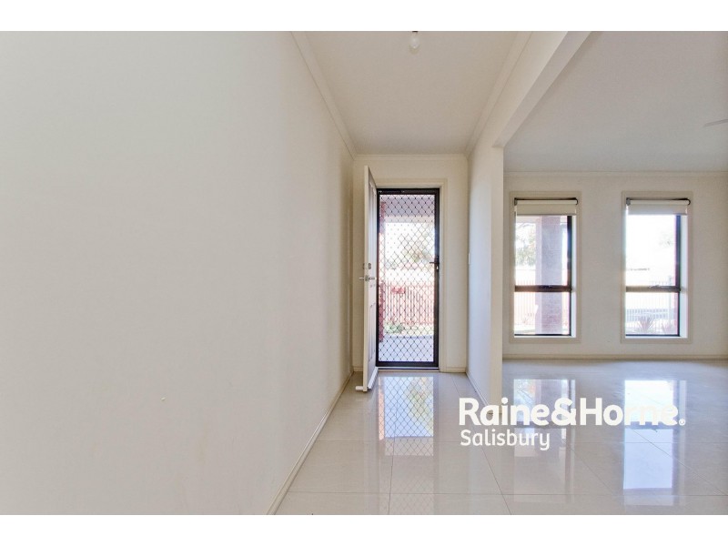 7 Scarlet Avenue, Munno Para SA 5115