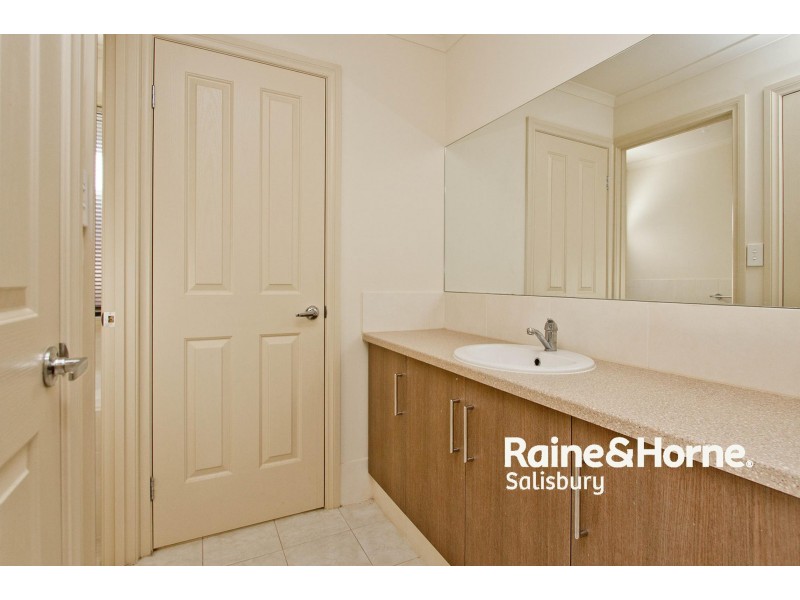 7 Scarlet Avenue, Munno Para SA 5115