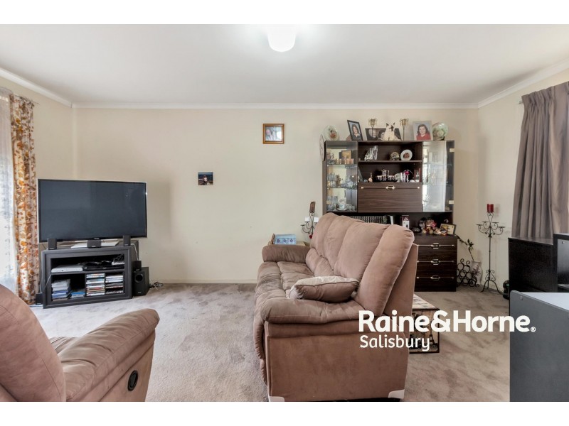 24 Bogart Drive, Paralowie SA 5108