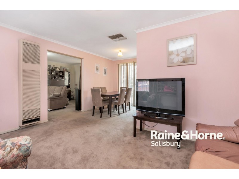 24 Bogart Drive, Paralowie SA 5108