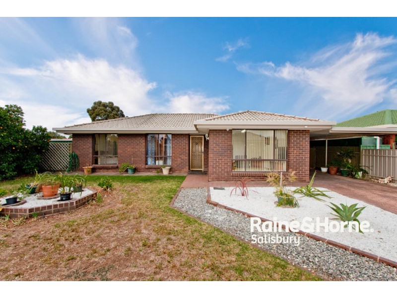 1 Commodore Parade, Andrews Farm SA 5114
