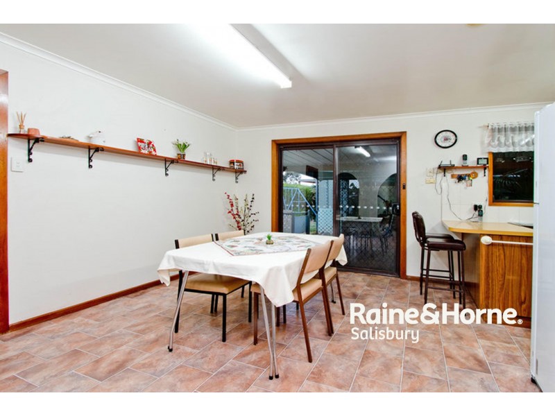 1 Commodore Parade, Andrews Farm SA 5114