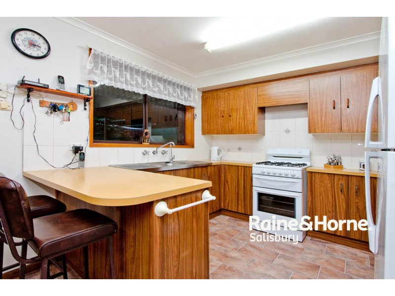 1 Commodore Parade, Andrews Farm SA 5114