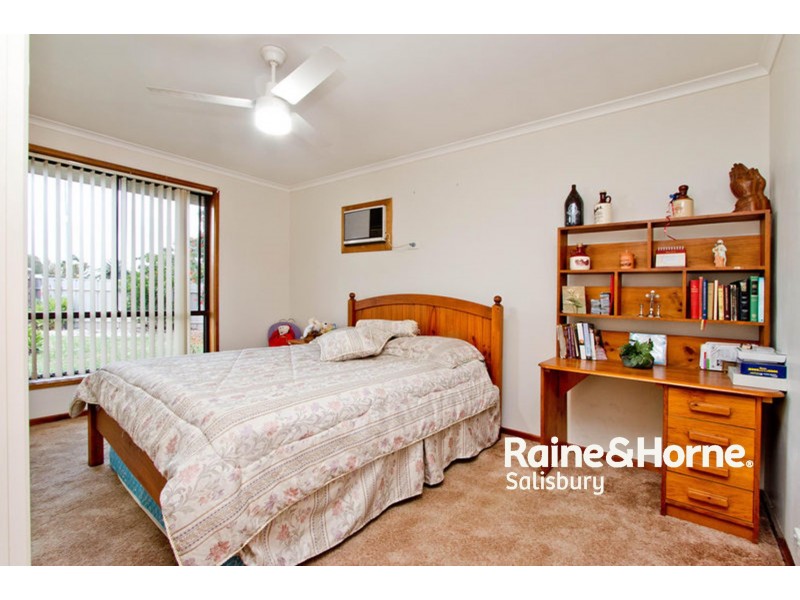 1 Commodore Parade, Andrews Farm SA 5114